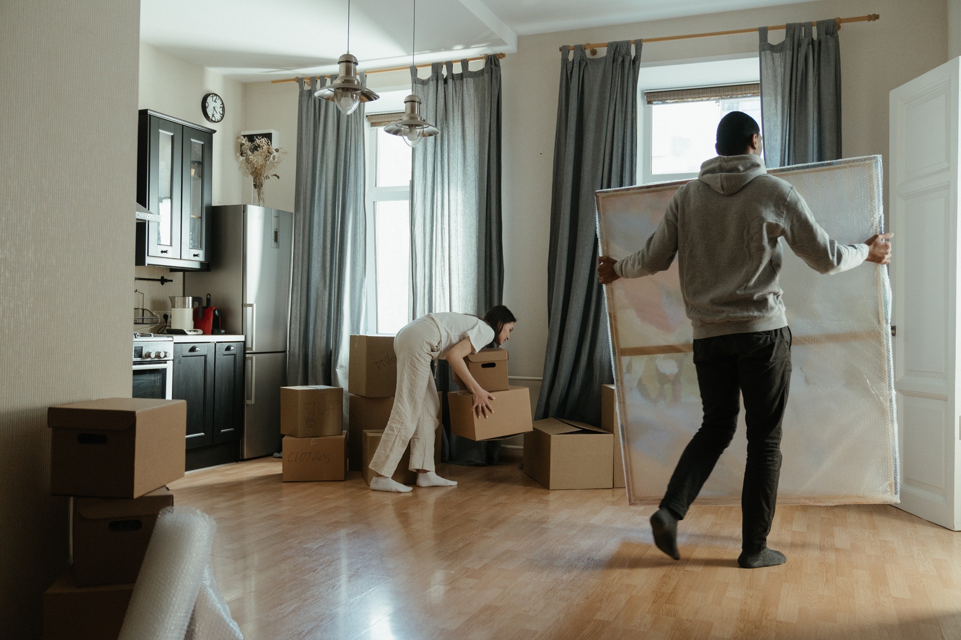 Packing Tips For Moving Items Into Storage